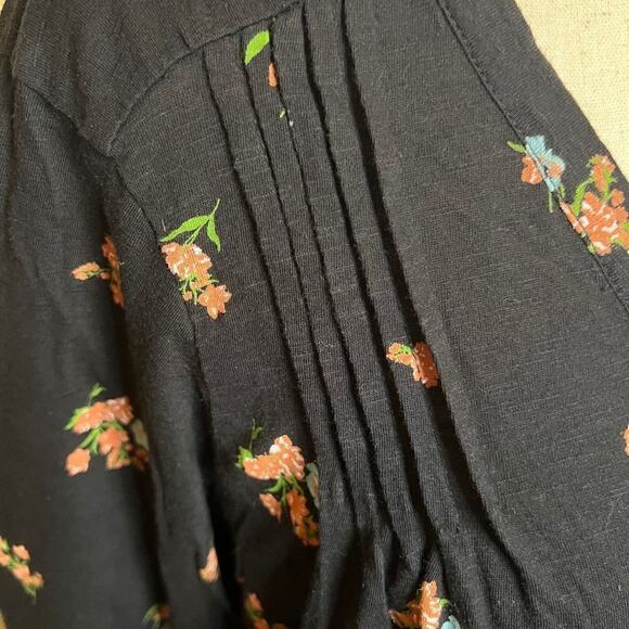 Lucky Brand top black long sleeve button front floral knit & lace hemline Sz XL - Picture 4 of 10